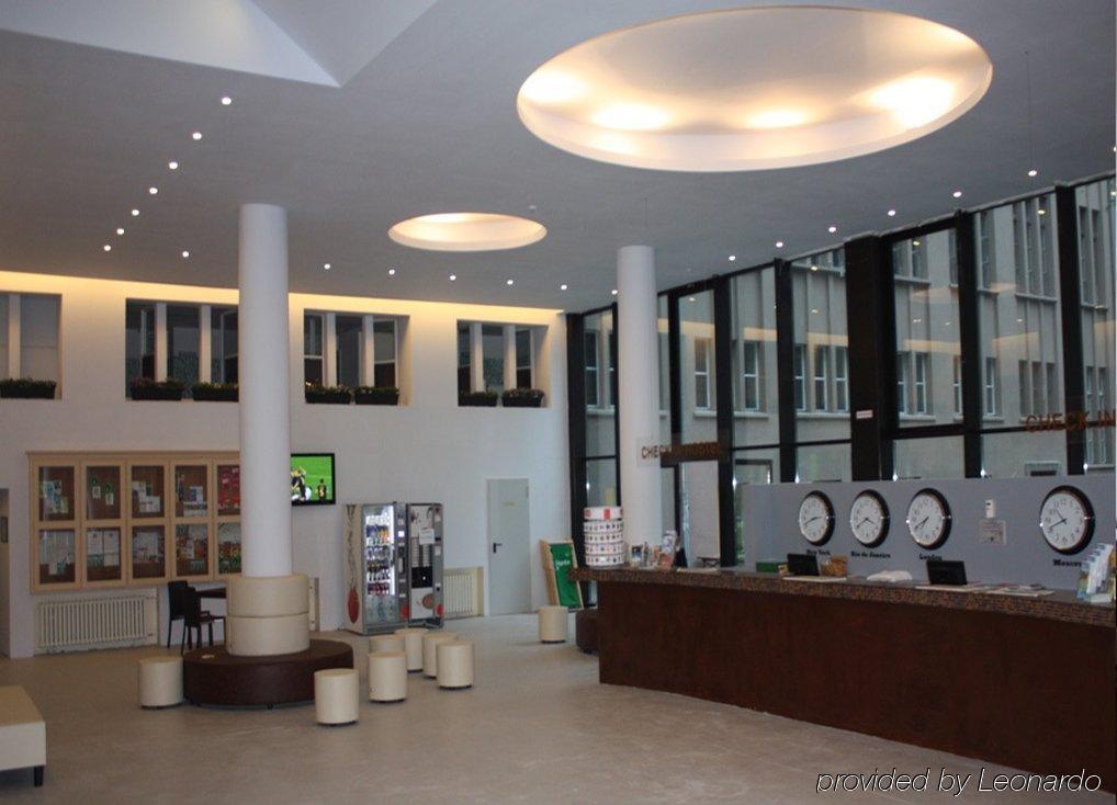 Plus Berlin Hostel Und Hotel Exterior photo